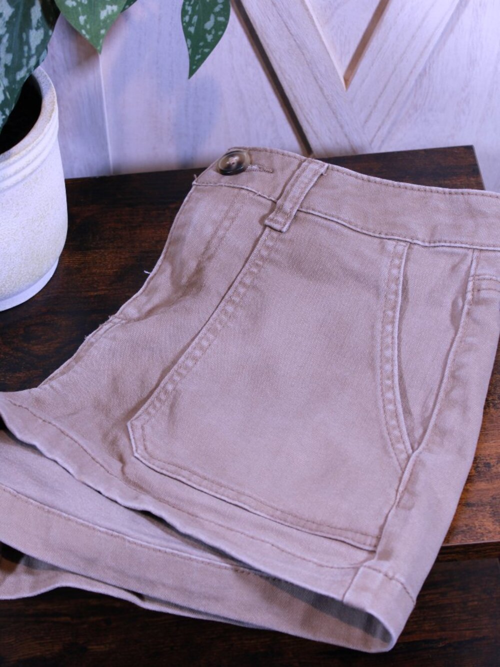 Indigo Rein Juniors Brown Patch Pocket Shorts Size 3/25 Casual Summer Y2K